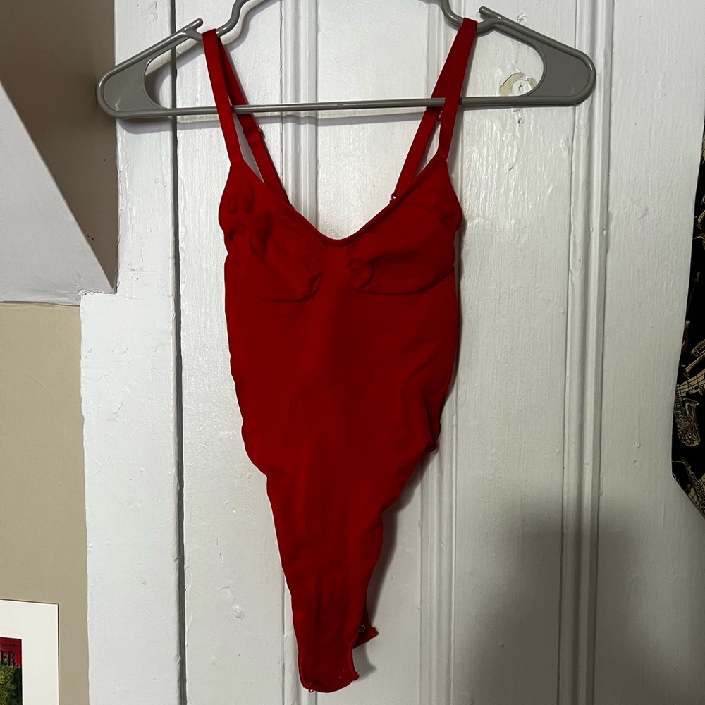 NWOT SKIMS BODYSUIT